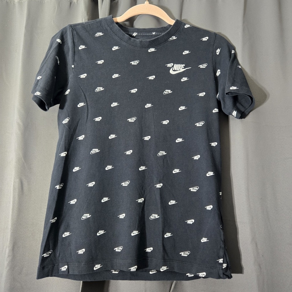 Nike All-Over Print T-Shirt Boys Black And White Sporty Size Large